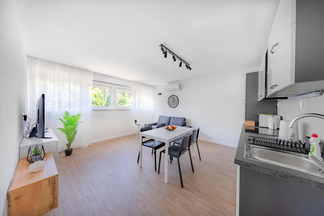 Apartment Fani With Free Private Parking Dubrovnik Ngoại thất bức ảnh